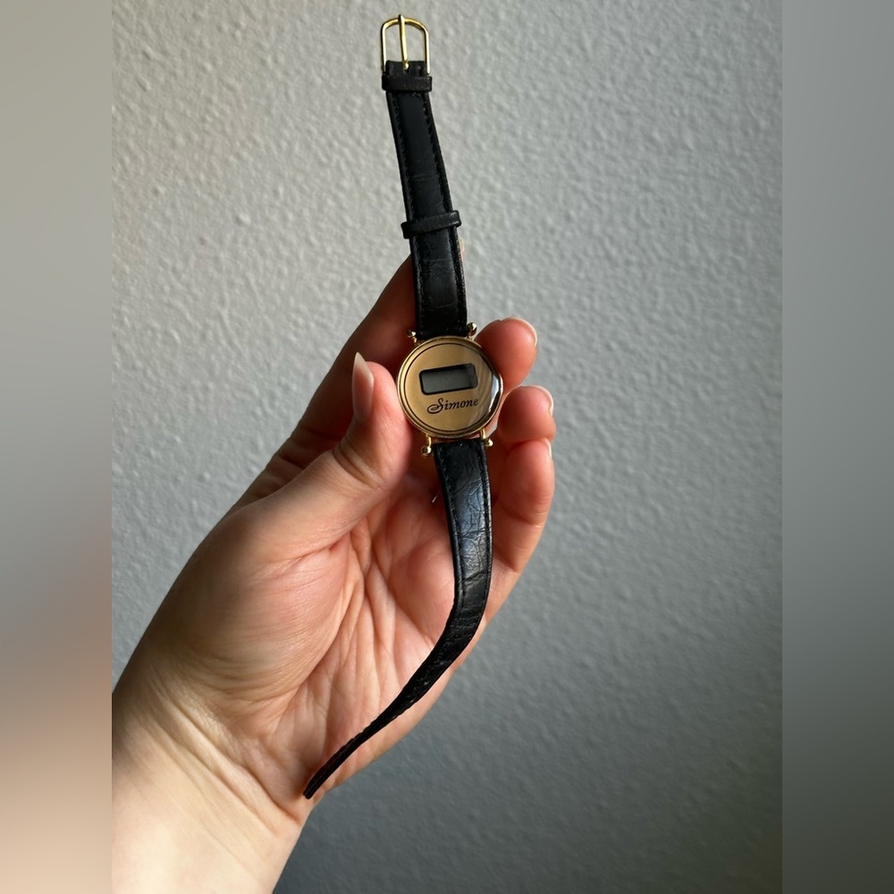 Simone genuine‎ leather watch